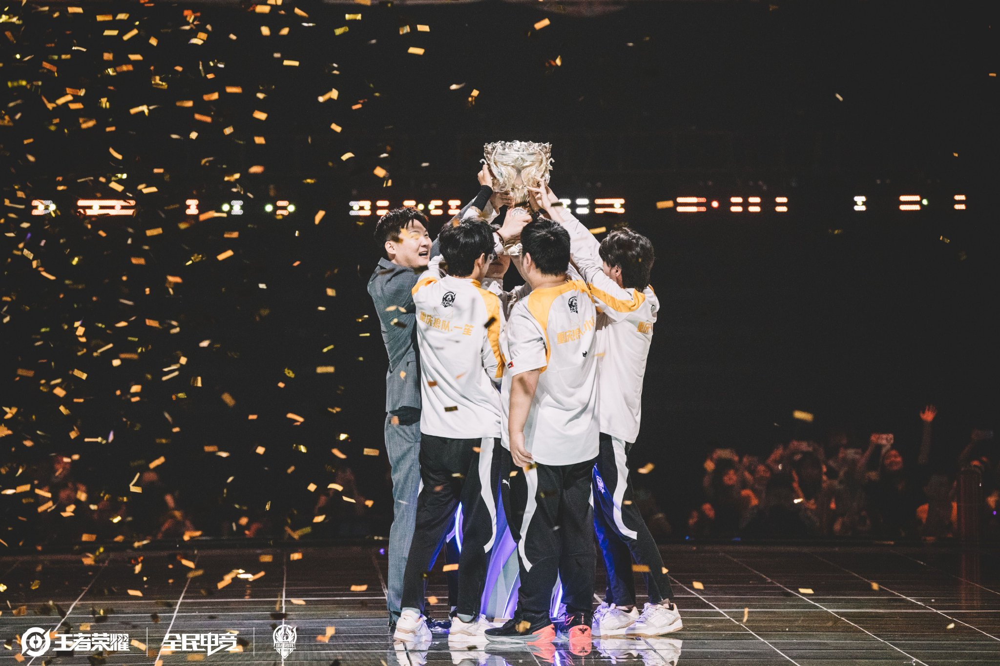 多面运动的 多面运动的